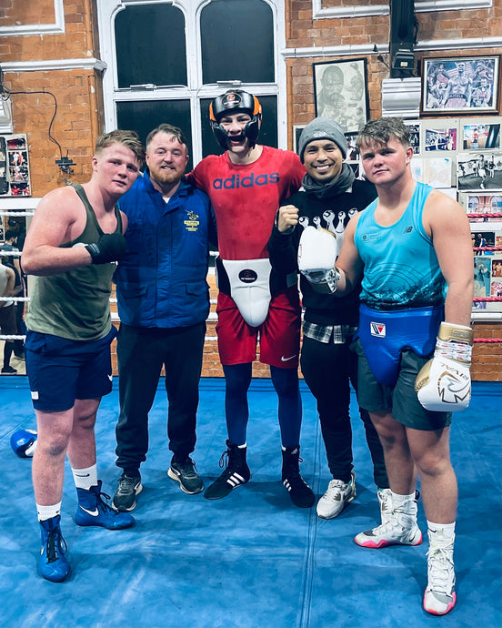 Some boxing rounds with Zak Chelli